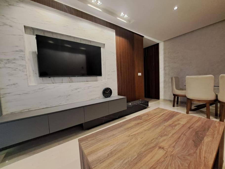 Appartement Luxurious - 5 Minutes From Tgv And Tanger
